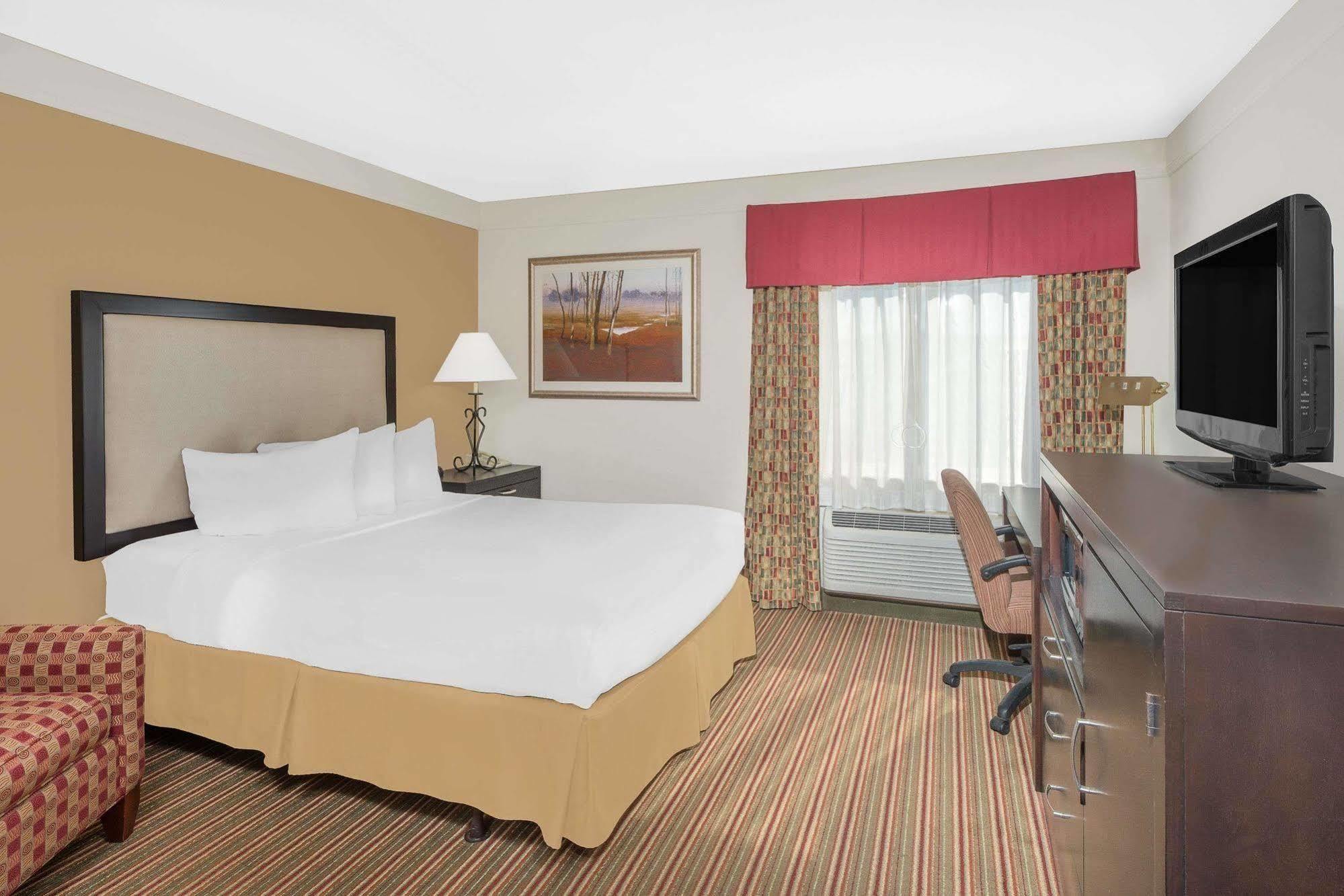 Baymont By Wyndham Litchfield Hotell Exteriör bild