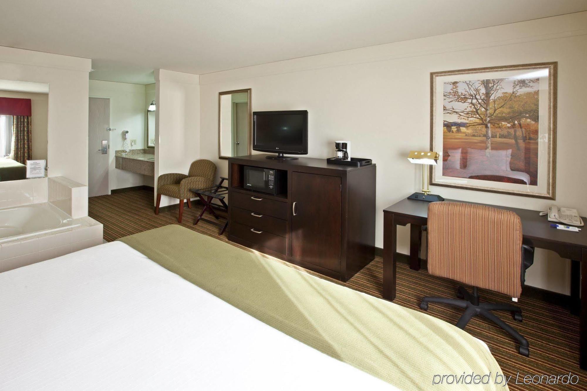 Baymont By Wyndham Litchfield Hotell Rum bild