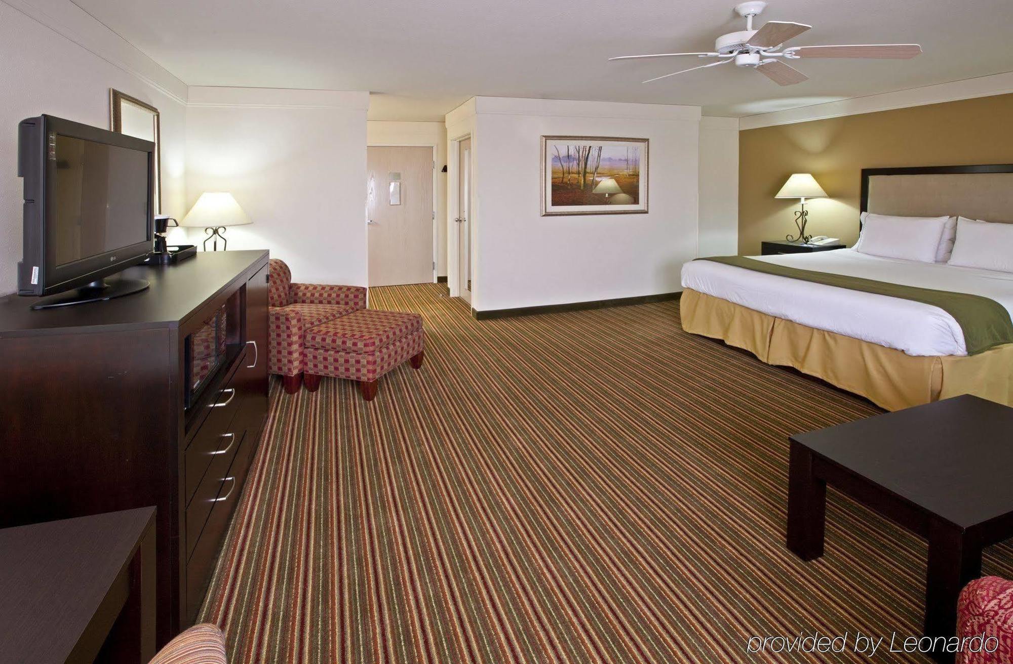Baymont By Wyndham Litchfield Hotell Rum bild